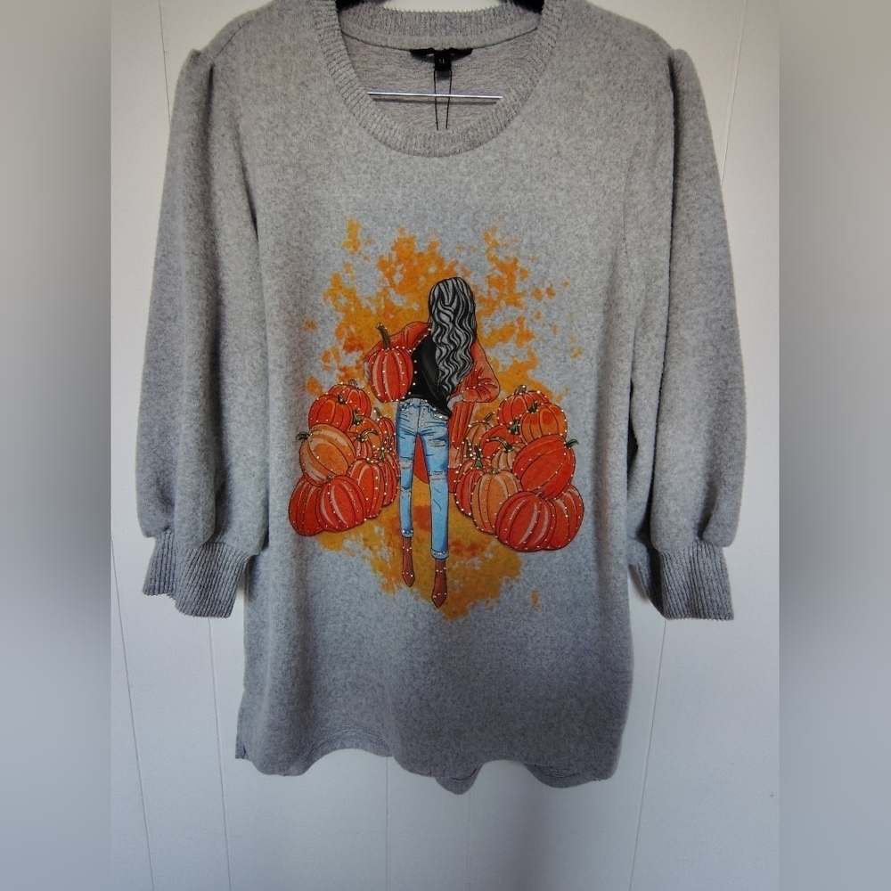 Love Lace Gray Blouse with Pumpkin Graphic Size XL